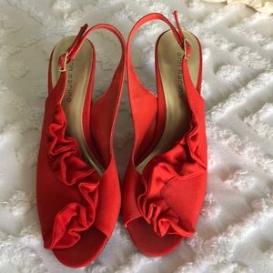 Ann Marino sling back heels..